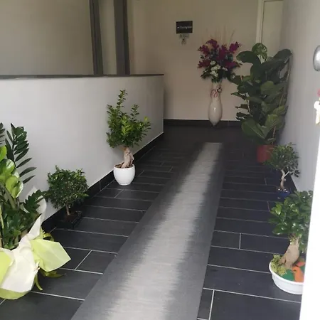 Roseal Bed & Breakfast 3*