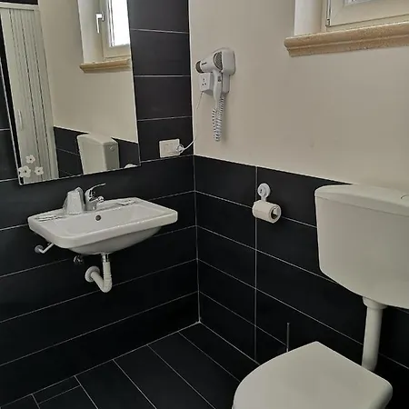 Roseal Bed & Breakfast